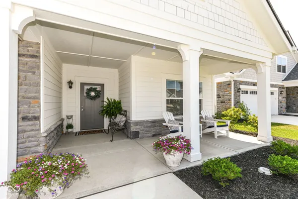 Property Slideshow image 3 of 39 | 14913 higgins dr, Westfield, IN, 46074