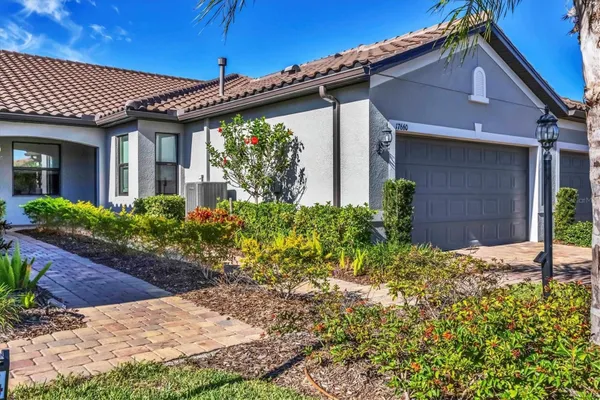 Property Slideshow image 2 of 58 | 17660 northwood pl, Bradenton, FL, 34202