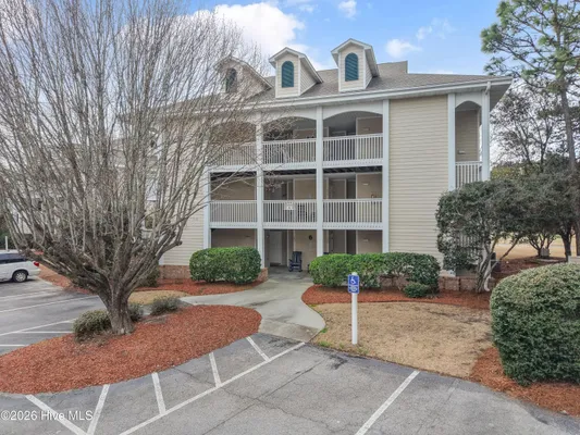 Property Slideshow image 2 of 42 | 3350 club villas dr 604, Southport, NC, 28461