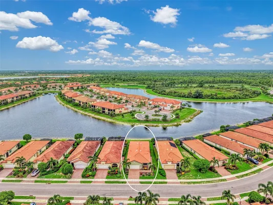 Property Slideshow image 3 of 100 | 10065 cozy grove dr, Venice, FL, 34293