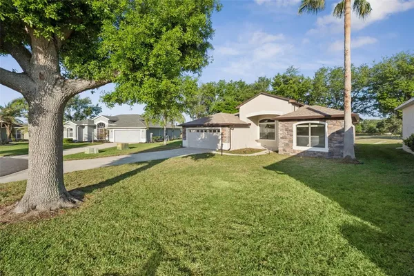 Property Slideshow image 3 of 48 | 3292 seven seas dr, Tavares, FL, 32778