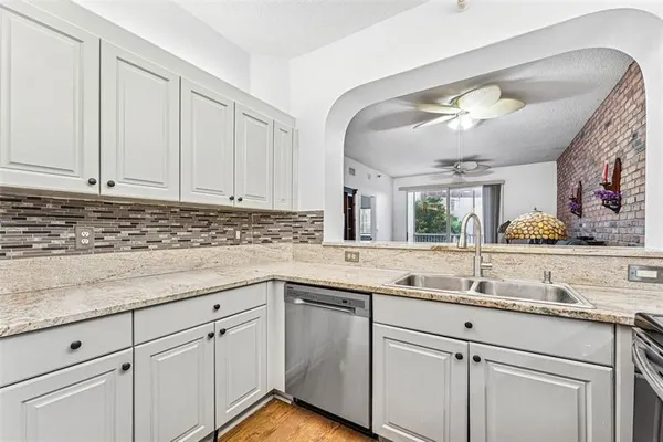 Property Slideshow image 3 of 17 | 7647 southampton ter 314, Tamarac, FL, 33321