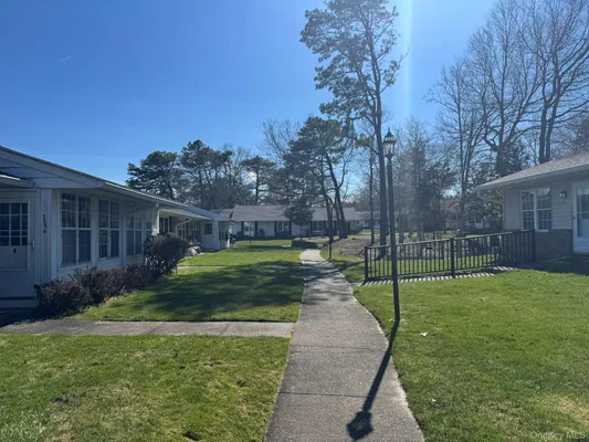 Property Slideshow image 2 of 26 | 368 woodbridge dr a, Brookhaven, NY, 11961