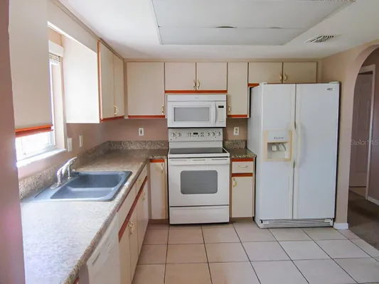 Property Slideshow image 2 of 35 | 17965 se 102nd ter, Summerfield, FL, 34491