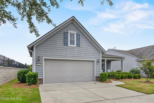 Property Slideshow image 3 of 48 | 3609 old sand mine dr, Wilmington, NC, 28412