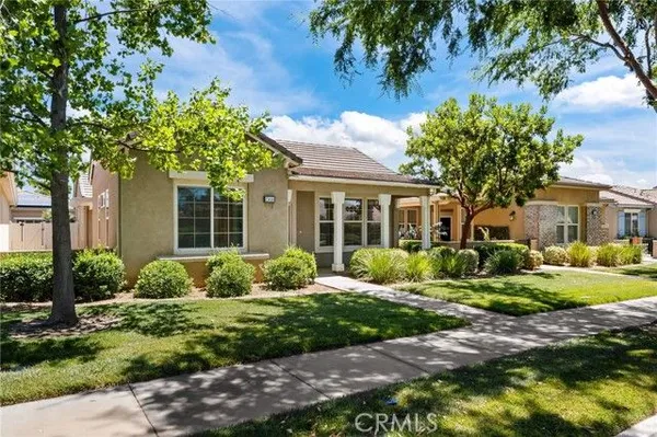 Property Slideshow image 2 of 29 | 1568 four seasons cir, Beaumont, CA, 92223
