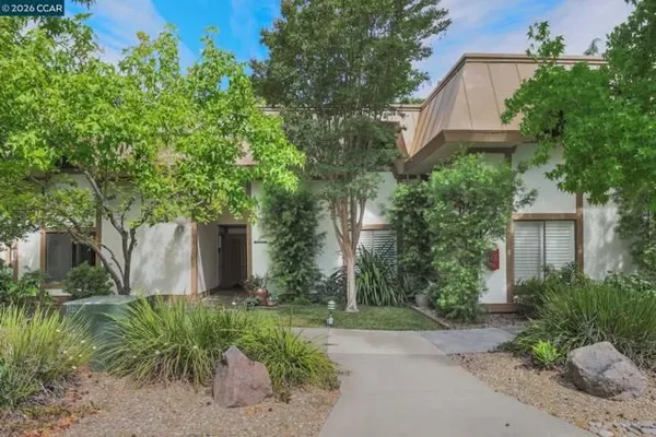 Property Slideshow image 3 of 43 | 1252 singingwood ct 3, Walnut Creek, CA, 94595