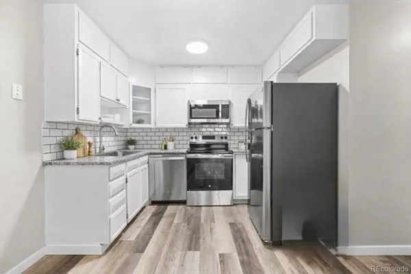 Property Slideshow image 2 of 15 | 9335 e center ave apt 1b, Denver, CO, 80247