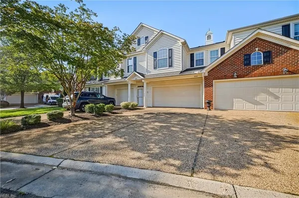 Property Slideshow image 3 of 39 | 3473 winding trail cir, Virginia Beach, VA, 23456