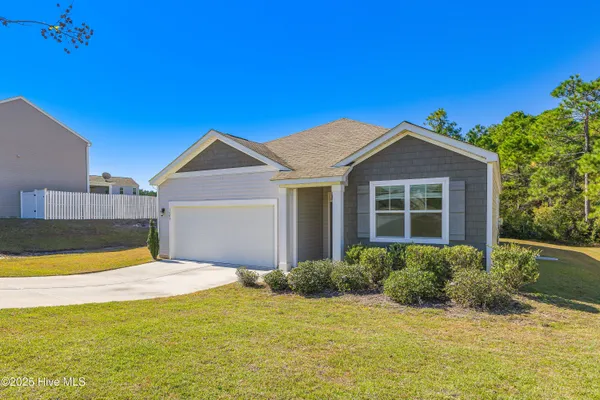 Property Slideshow image 2 of 42 | 1803 st patricks ct se, Bolivia, NC, 28422