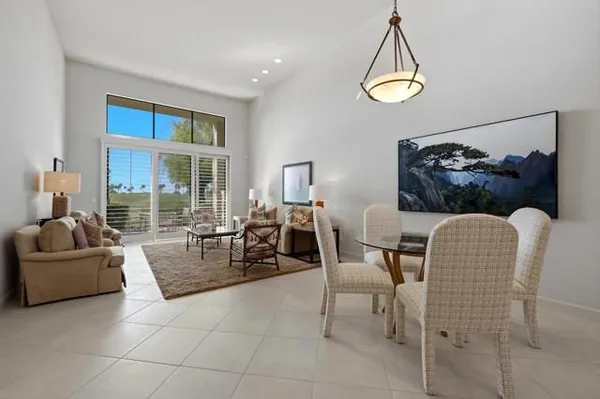 Property Slideshow image 3 of 30 | 54116 oak tree a142, La Quinta, CA, 92253