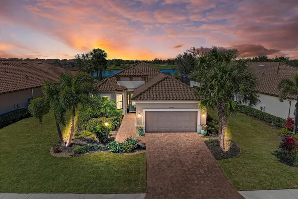 Property Slideshow image 2 of 95 | 13326 sorrento way, Bradenton, FL, 34211