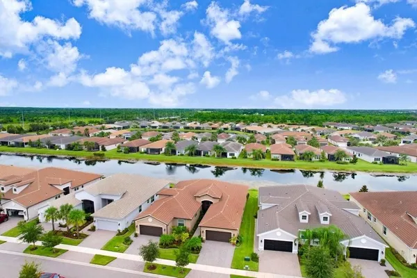 Property Slideshow image 3 of 35 | 4749 avila lakes dr, Wimauma, FL, 33598