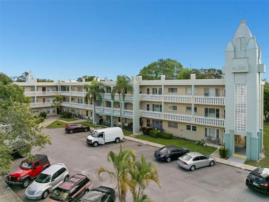 Property Slideshow image 2 of 41 | 2331 finlandia ln apt 53, Clearwater, FL, 33763