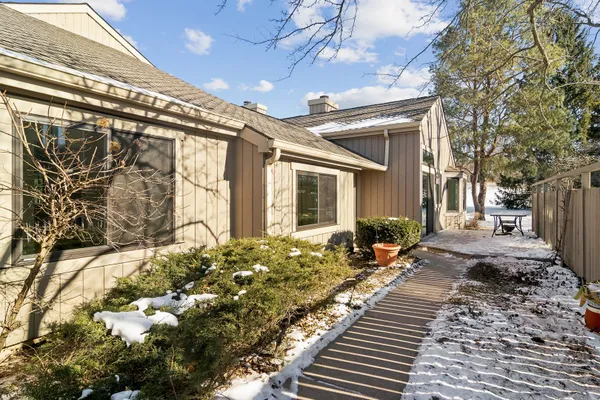 Property Slideshow image 3 of 35 | 1261 oak hill rd, Lake Barrington, IL, 60010