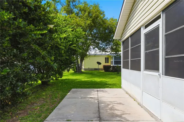 Property Slideshow image 3 of 33 | 25110 bellevue, Leesburg, FL, 34748