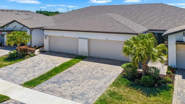 Property Slideshow image 3 of 52 | 3775 maxwell park dr 92, Sun City Center, FL, 33573