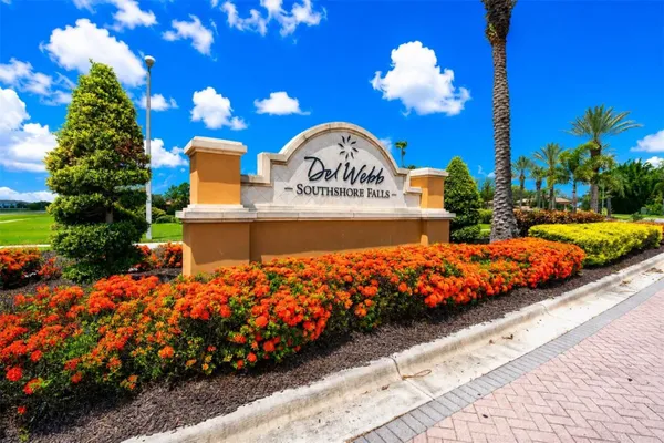 Property Slideshow image 2 of 71 | 335 seneca falls dr, Apollo Beach, FL, 33572