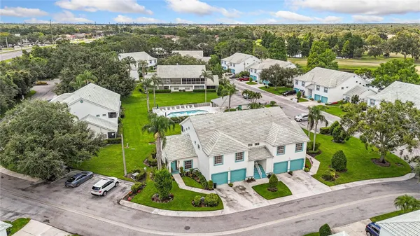 Property Slideshow image 3 of 34 | 6582 fairway gardens dr 6582, Bradenton, FL, 34203