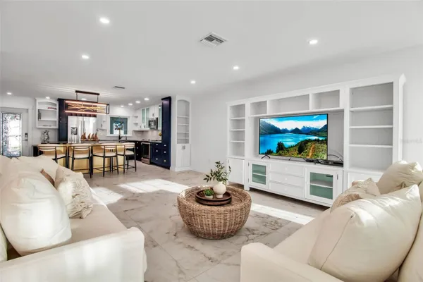 Property Slideshow image 3 of 39 | 602 fair winds dr # 602, Nokomis, FL, 34275