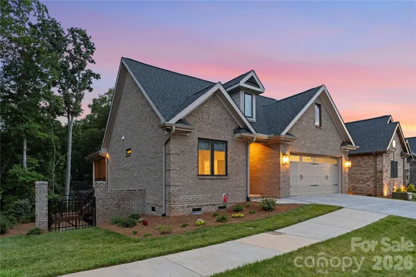 Property Slideshow image 2 of 42 | 5106 silver trace ln, Denver, NC, 28037