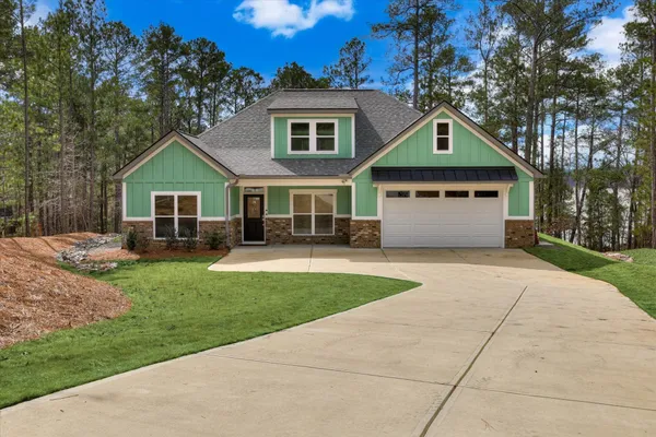 Property Slideshow image 2 of 60 | 208 stafford pl, Mccormick, SC, 29835
