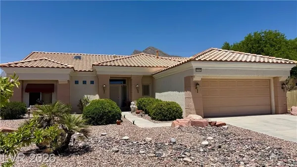 Property Slideshow image 2 of 14 | 11013 mckendrec ct, Las Vegas, NV, 89134
