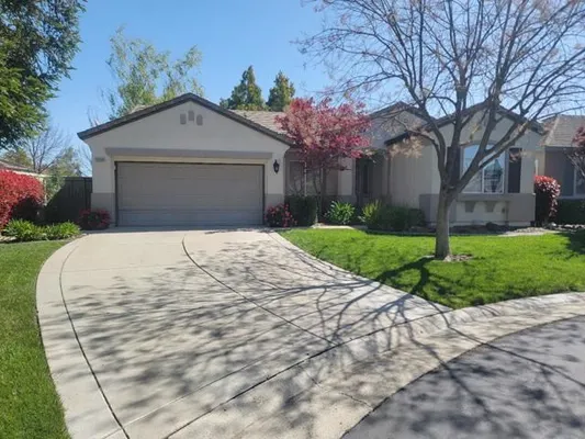 Property Slideshow image 2 of 12 | 9608 crystal bay ln, Elk Grove, CA, 95758
