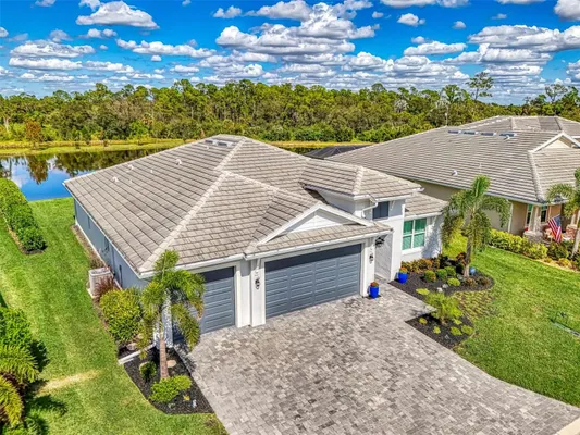 Property Slideshow image 3 of 71 | 560 mistiflower cir, Nokomis, FL, 34275