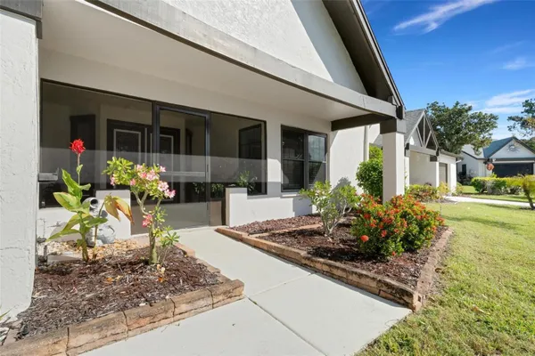 Property Slideshow image 2 of 79 | 3681 ridgemont ct, Palm Harbor, FL, 34684