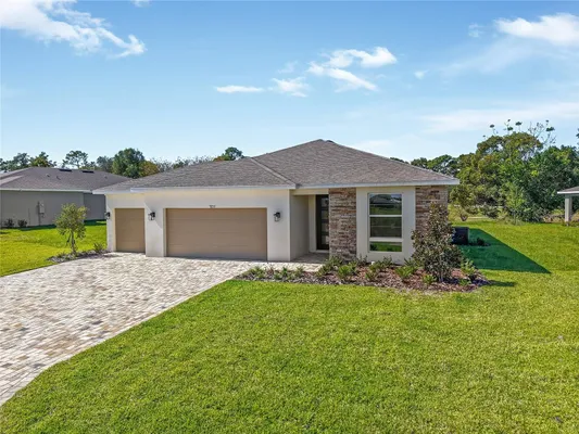 Property Slideshow image 3 of 30 | 9253 players dr, Weeki Wachee, FL, 34613