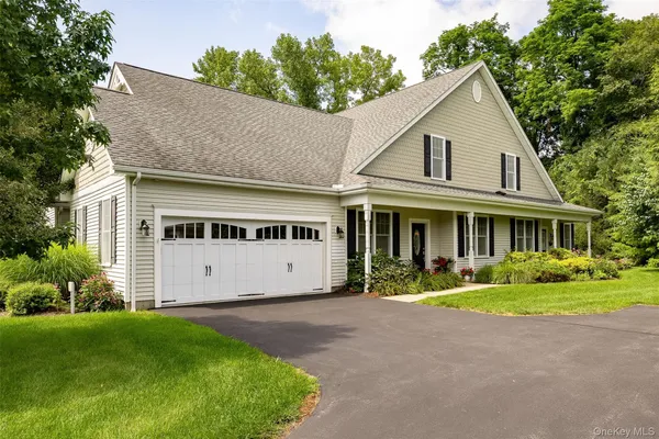 Property Slideshow image 3 of 38 | 5 maggie may way, Philipstown, NY, 10516