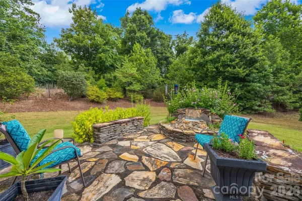 Property Slideshow image 2 of 48 | 1044 orchid ln, Fort Mill, SC, 29707