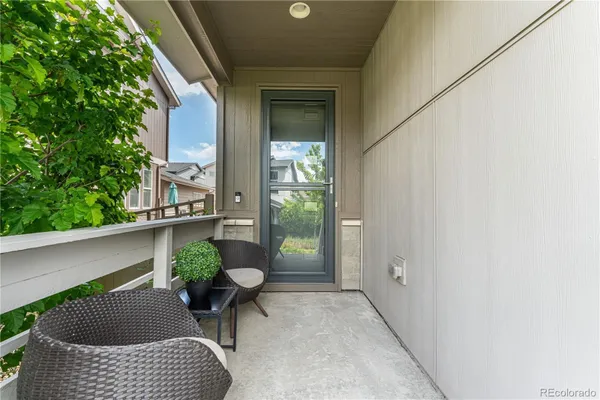 Property Slideshow image 2 of 37 | 7287 w adriatic cir, Lakewood, CO, 80227