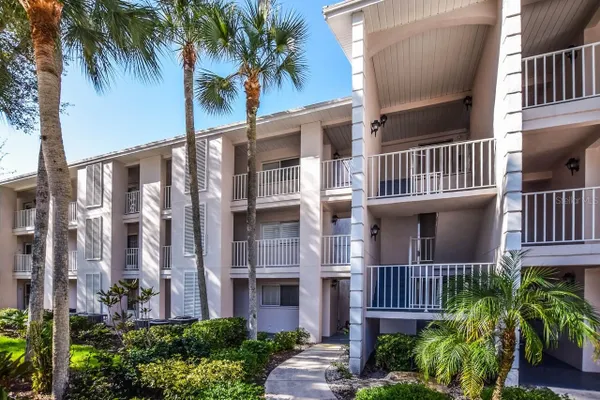 Property Slideshow image 3 of 53 | 437 cerromar ln 519, Venice, FL, 34293