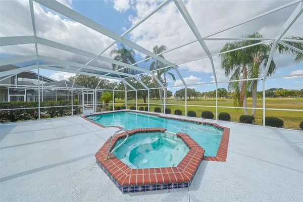Property Slideshow image 3 of 42 | 352 caloosa palms ct, Sun City Center, FL, 33573