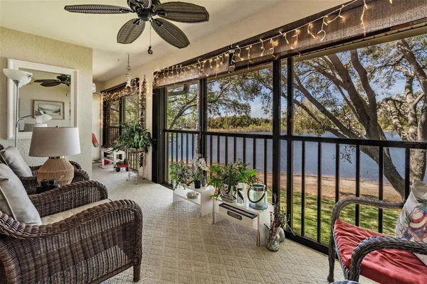 Property Slideshow image 3 of 33 | 2070 lakeview dr 204, Clearwater, FL, 33763