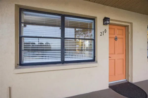 Property Slideshow image 3 of 23 | 5925 terrace park dr 210, St Petersburg, FL, 33709