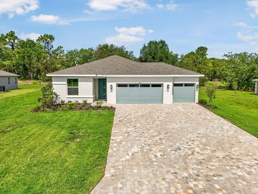 Property Slideshow image 2 of 45 | 9195 players dr, Weeki Wachee, FL, 34613