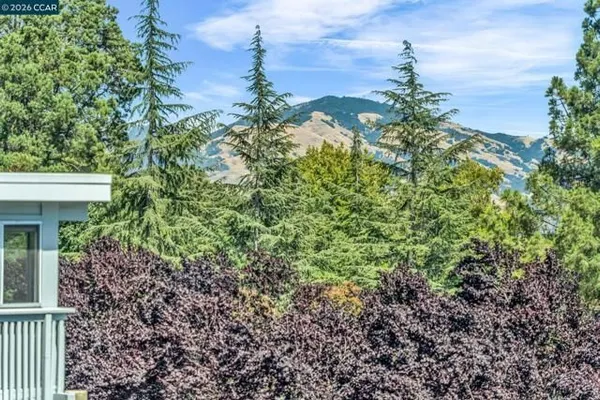 Property Slideshow image 2 of 46 | 1935 golden rain rd 1, Walnut Creek, CA, 94595