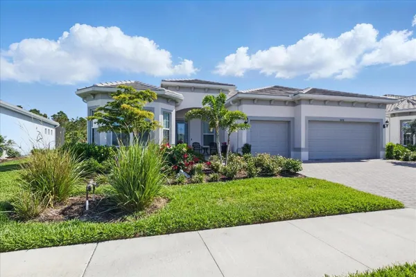 Property Slideshow image 2 of 58 | 10136 coral shore dr, Englewood, FL, 34223