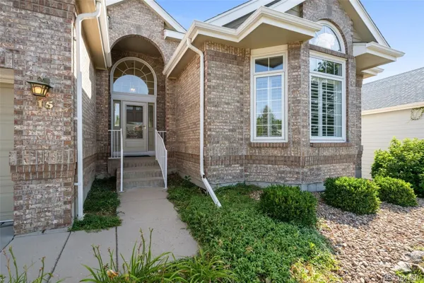 Property Slideshow image 2 of 48 | 15 tamerlain ct, Littleton, CO, 80130