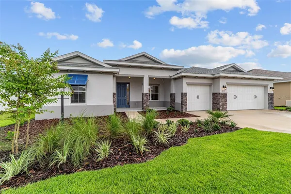 Property Slideshow image 2 of 40 | 10141 sw 106th cir, Ocala, FL, 34481