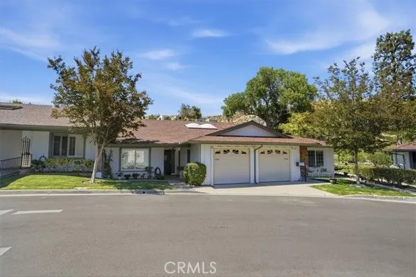 Property Slideshow image 2 of 45 | 19427 oak xing, Newhall, CA, 91321