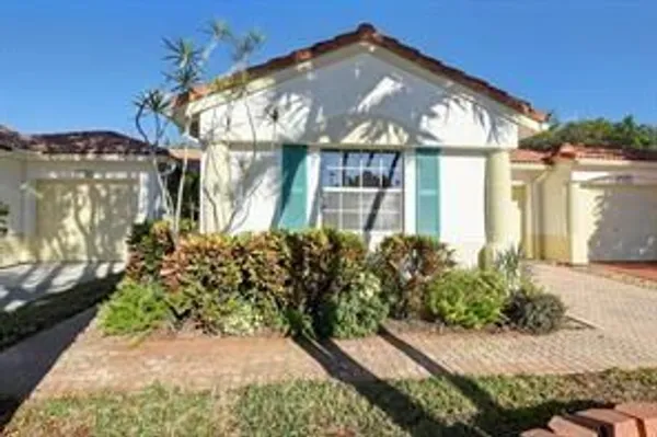 Property Slideshow image 2 of 13 | 15396 rosaire ln # 15396, Delray Beach, FL, 33484