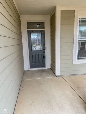 Property Slideshow image 3 of 48 | 5202 hearst ln, Indianapolis, IN, 46239