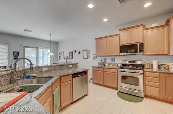Property Slideshow image 3 of 37 | 5961 corbin ave, Las Vegas, NV, 89122