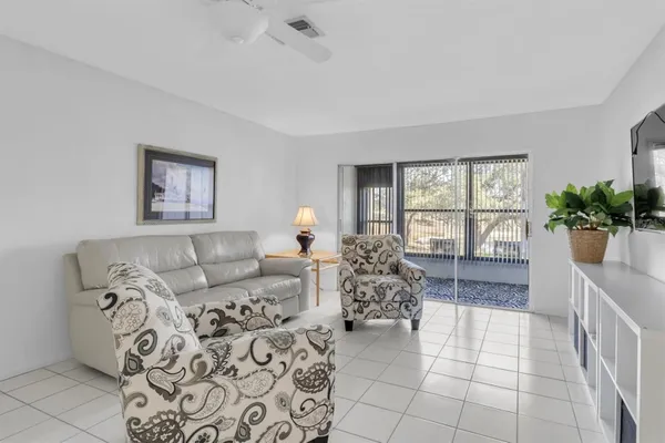Property Slideshow image 3 of 63 | 11410 carriage hill dr 1, Port Richey, FL, 34668