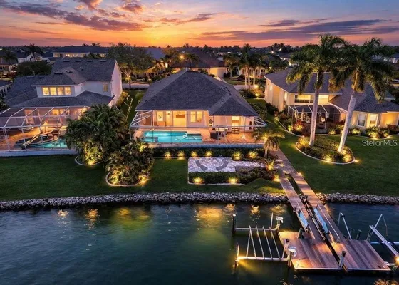 Property Slideshow image 3 of 59 | 5237 brighton shore dr, Apollo Beach, FL, 33572