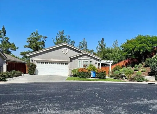 Property Slideshow image 3 of 37 | 140 mccarron way, Hemet, CA, 92545
